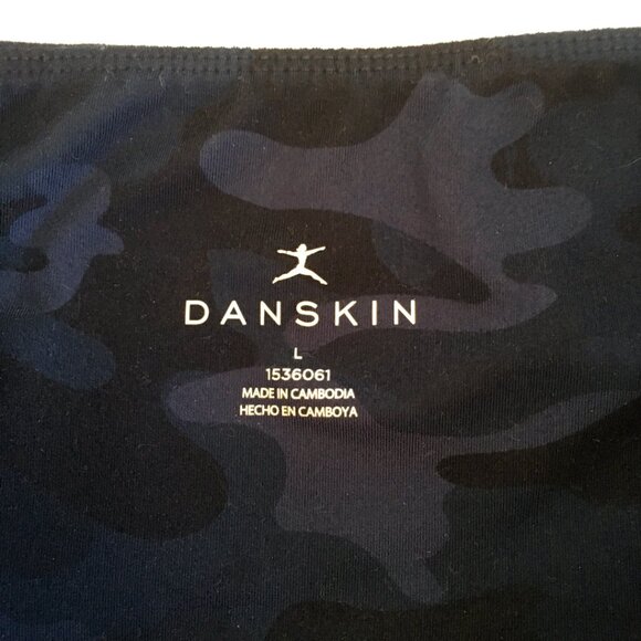 Danskin blue camo leggings, size large. - Picture 5 of 8